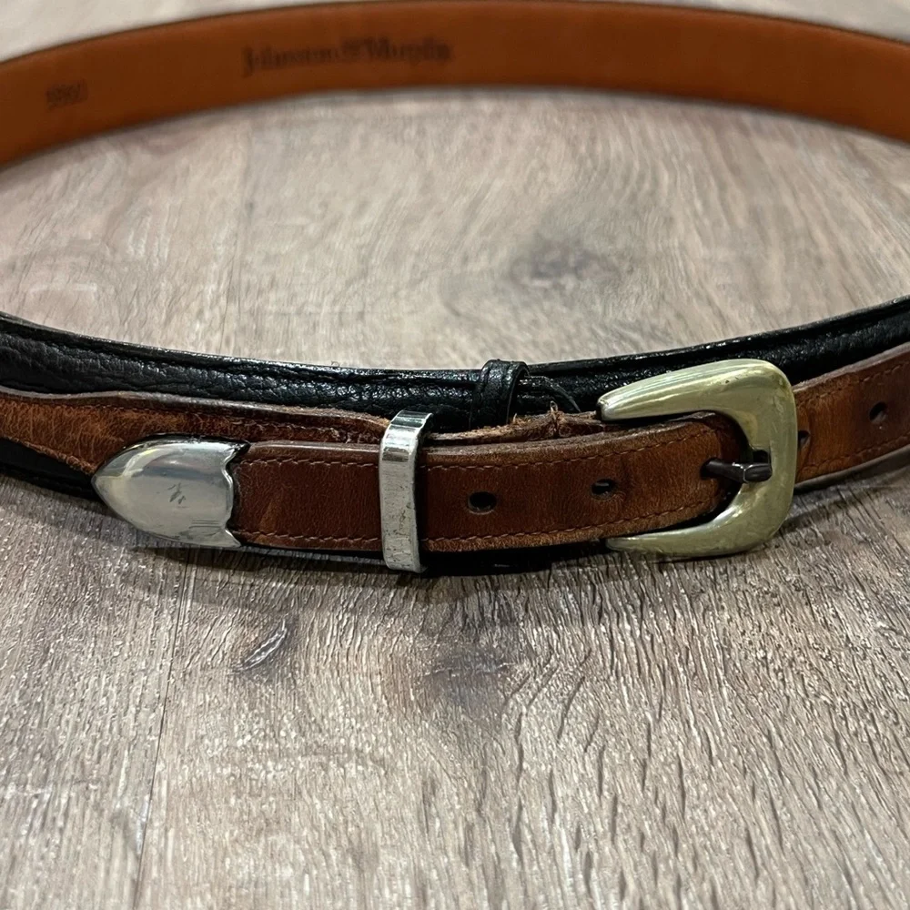 Johnston & Murphy Size 36 Genuine Leather Tumbled Glove Brown Silver Buckle Belt